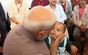 modi with kid HP