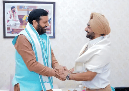 cm with satinder sartaj