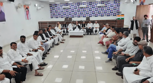 hooda congress meeting